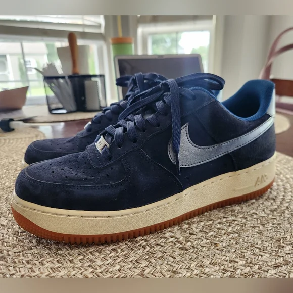 Navy Blue Nike Air Force 1s - Picture 2 of 4